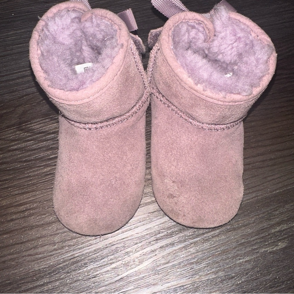 UGG Infant Jesse Bow Boots Purple Size 4/5